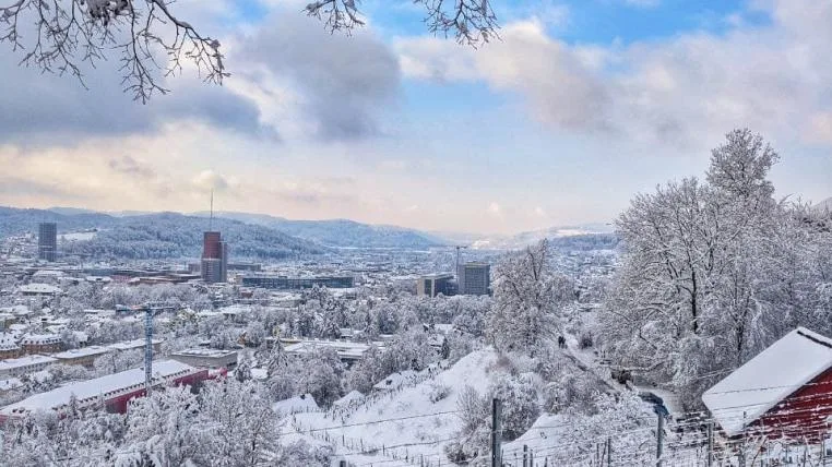 bf1c769203ec41b14d63b91c44cbc0d013d1b387 Schnee in Winterthur
