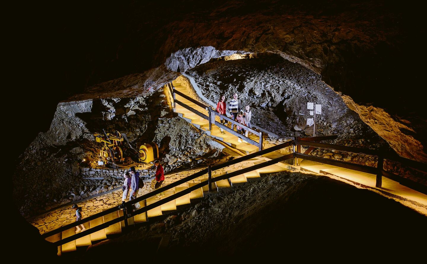 Im Waadtländer Chablais liegtdie Salzmine vonBex 1,6 Kilometertief im Berg.