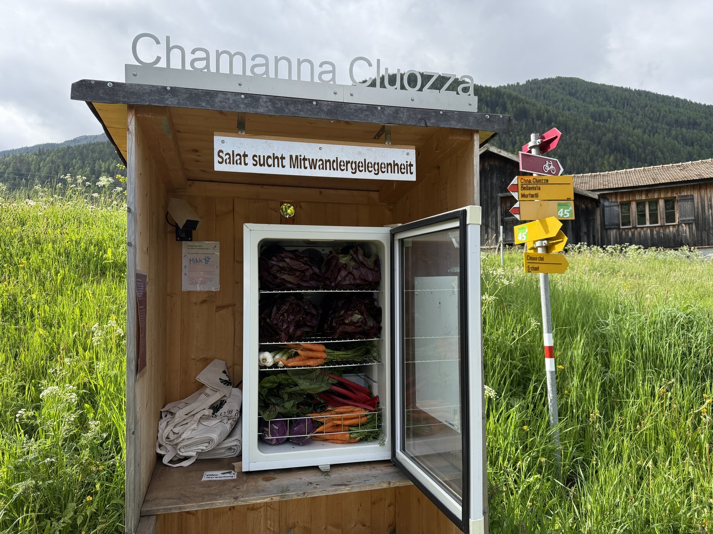 Chamanna Cluozza im Nationalpark spart mit Gemüse-Kühlschrank Helikopterflüge